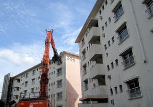 マンション建て替え時期 諏訪二丁目団地