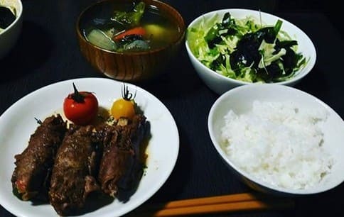 銀婚式プレゼント 妻から夫へ 手料理 野菜の肉巻きなど